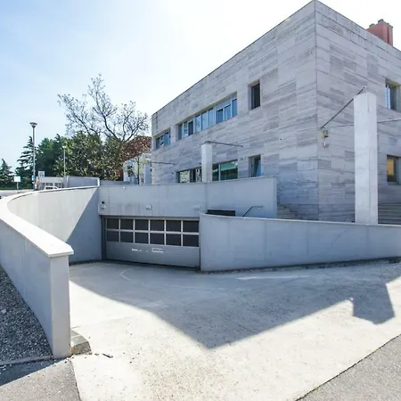 Apartman Amfora *